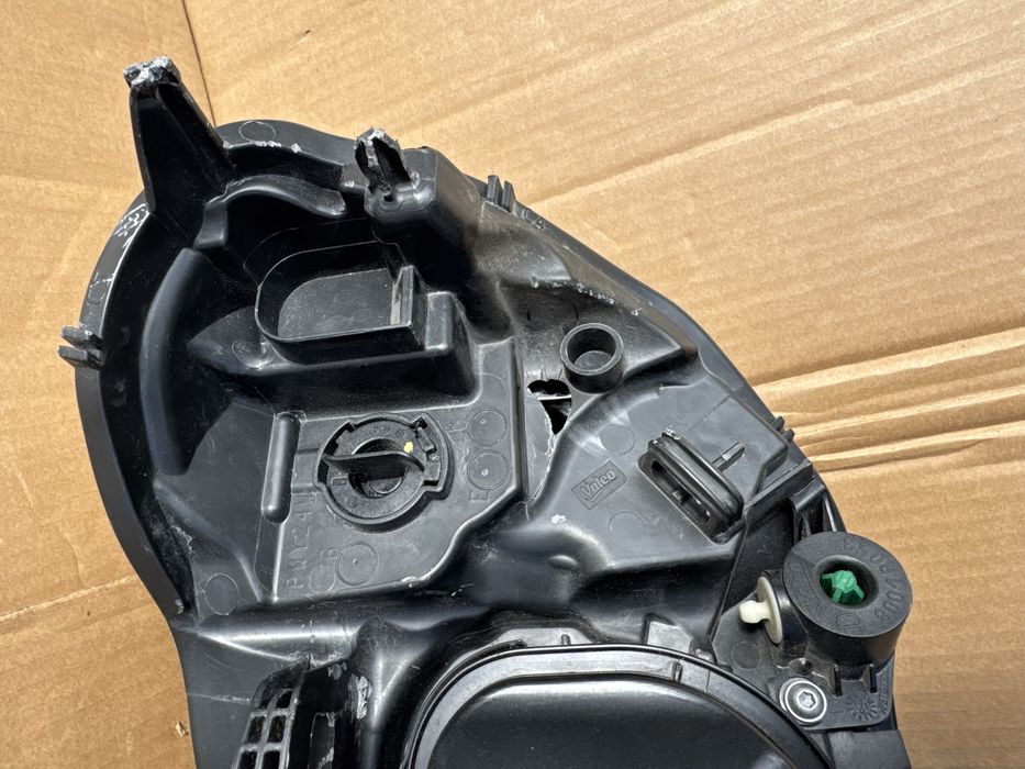 Volvo xc60 lift reflektor bi-xenon DBL  skretny 31420.250