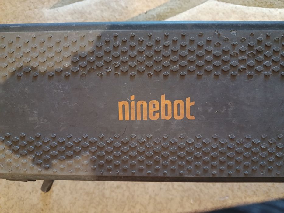 Электро самокат ninebot
