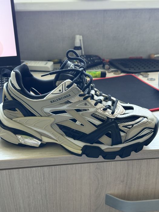 Balenciaga Track 2 beige black