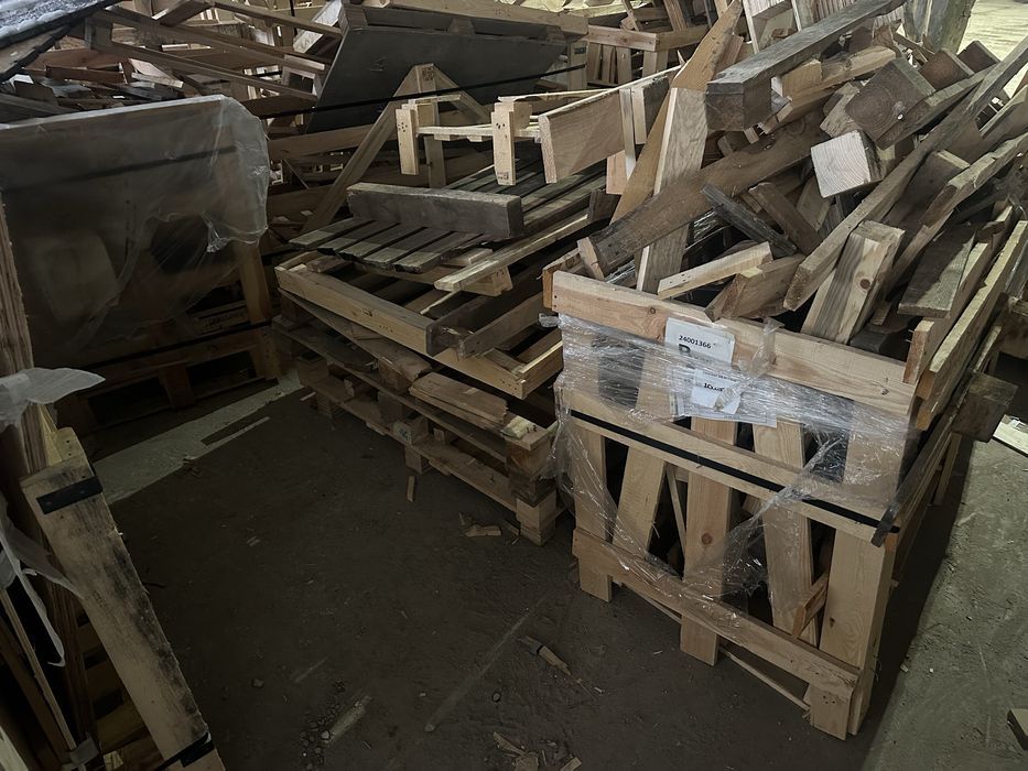 Дрова (безкоштовно)