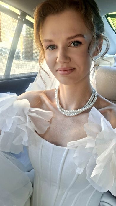 Чокер, потрійне намисто з перлин, пусети з перлин