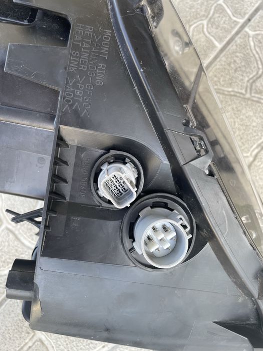 Фара права Mazda CX-5 KB8N-51-030K: 4 000 грн. - Передние фары