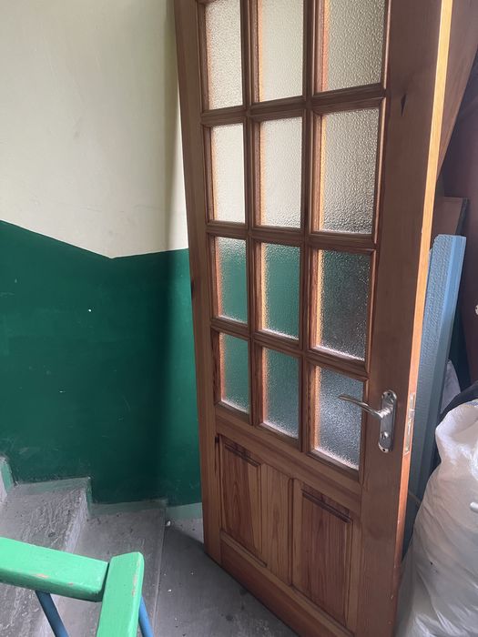 Продам двери деревянные