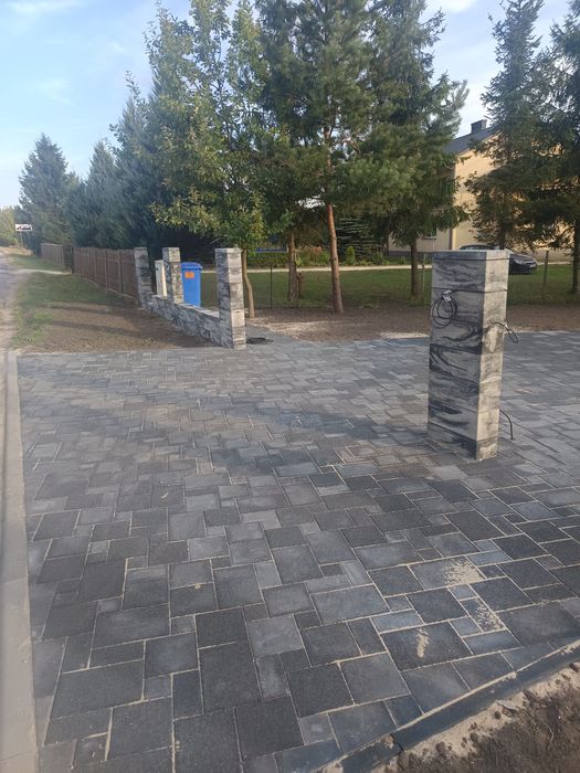 Układanie kostki brukowej