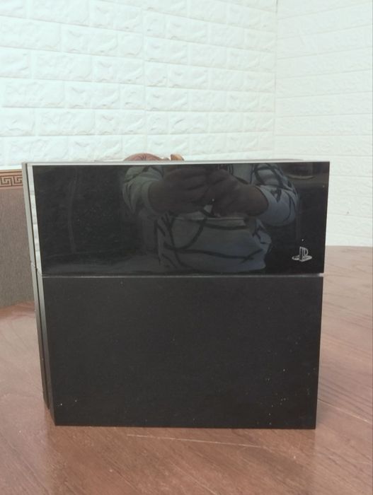 Sony PlayStation 4