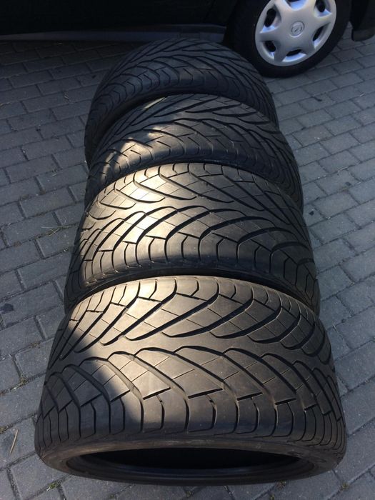4 Pneus Porsche BRIDGESTONE