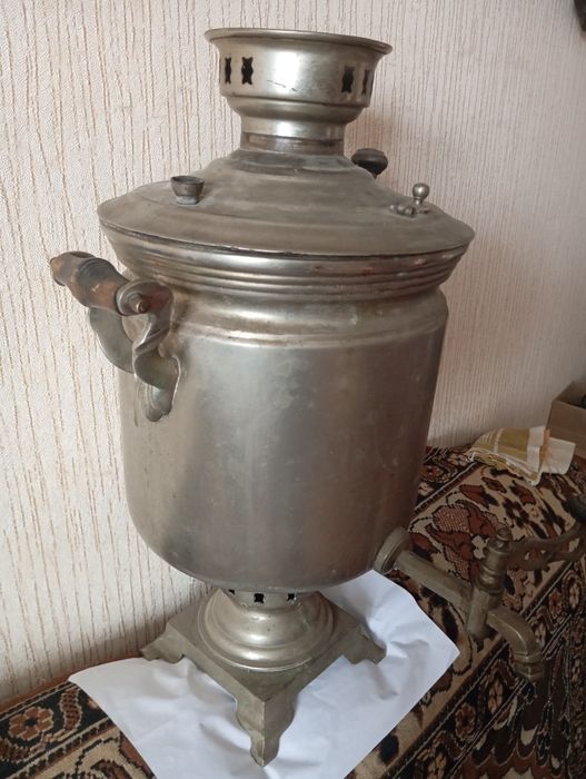 Самовар угольний старинний