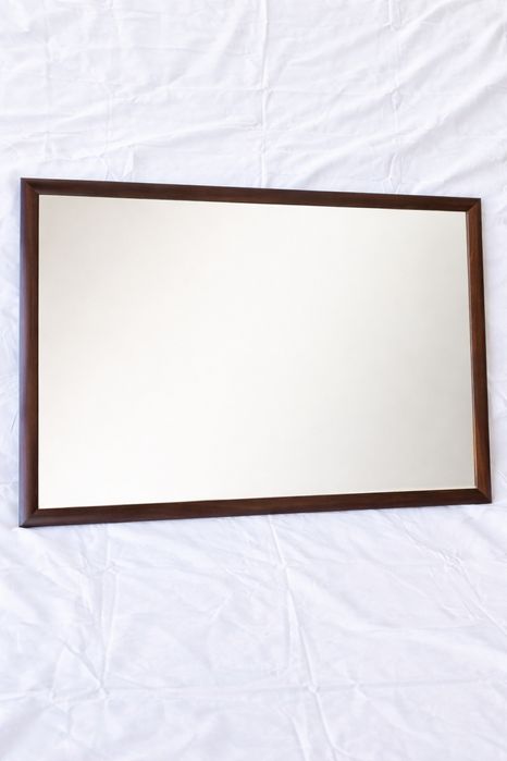 Duże solidne lustro z elegancką ramą orzech szlifowane idealne 136x100