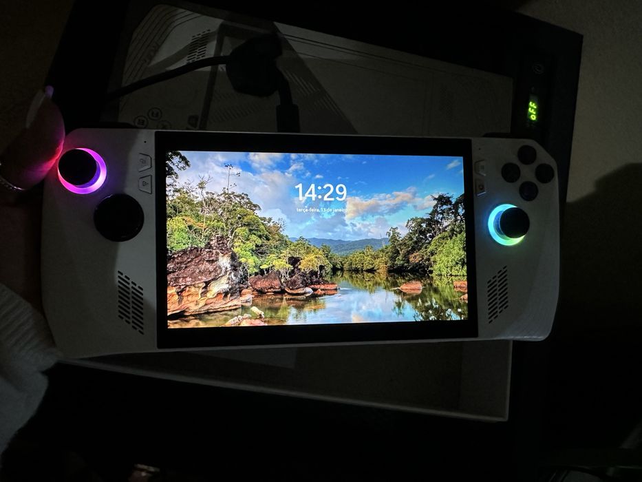 ASUS ROG Ally Ryzen Z1 512GB - Excelente Estado