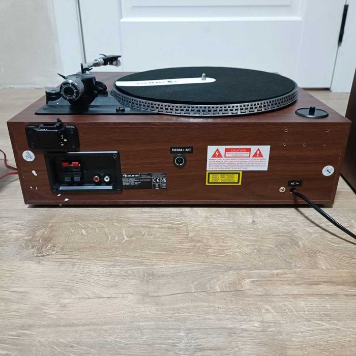 Стереосистема,Вініловий програвач Auna Birmingham DAB + CD FM USB BT!