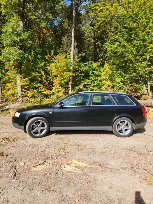 Audi A4 B6 2003   газ/бенз