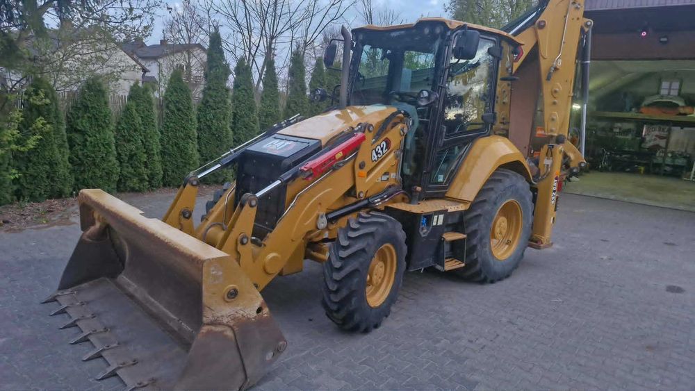 CAT 432 koparko-ładowarka 2021r 2900 h