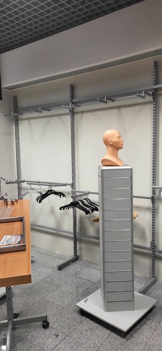 Gondola sklepowa space wall słupek