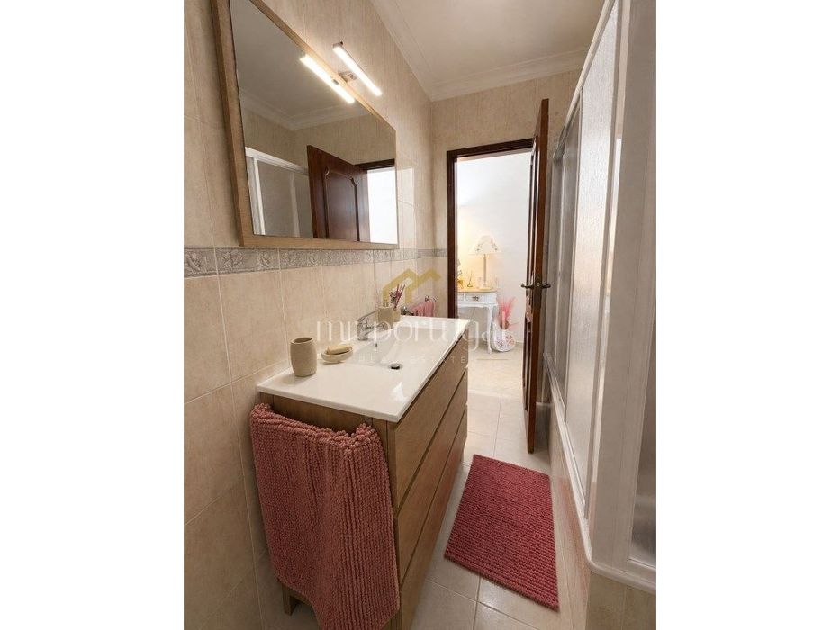 Excelente Apartamento T3 no Centro de Mafra com Parqueamento e Arre...