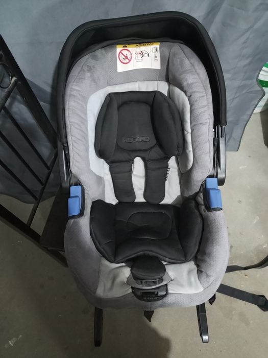 Fotelik Recaro 9-18 kg ze stacja ISOFIX