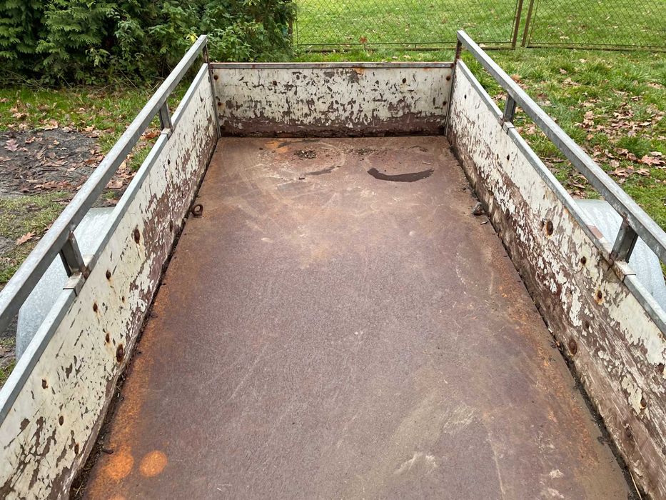 Przyczepa 750 kg / 1250 kg z najazdem
