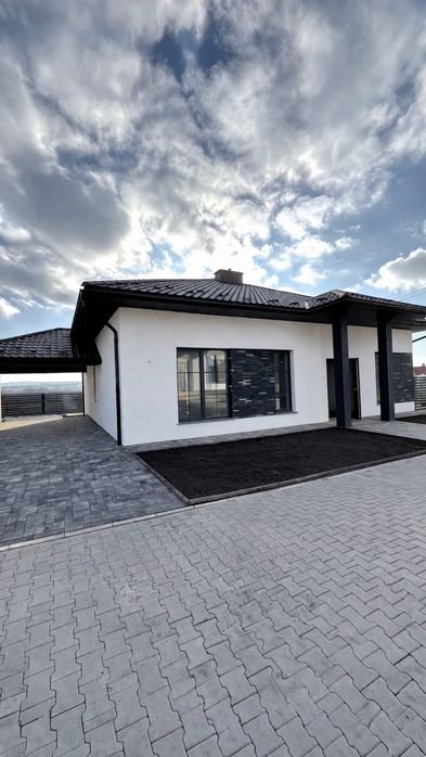 Продаж одноповерхового будинку в  котеджному містечку 2км до Чернівців