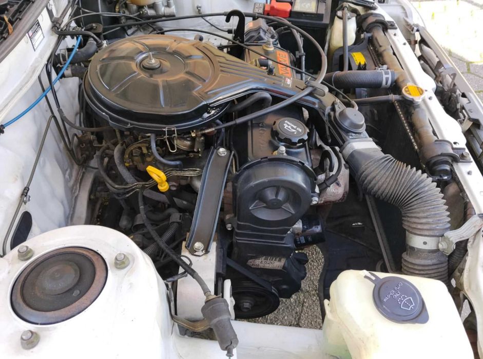 Toyota Corolla E90 - 1.3cc XL - 106 mil km