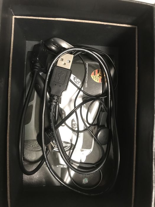 Продам телефон порше каен