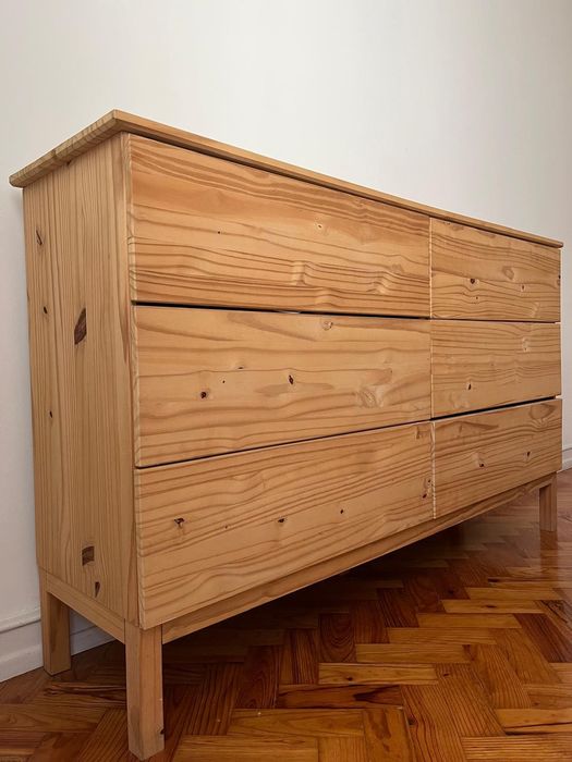 Cómoda em pinho com 6 gavetas IKEA TARVA