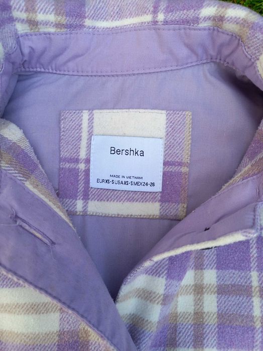 Bershka. Koszulowa kurtka w kratkę. Roz EUR XS