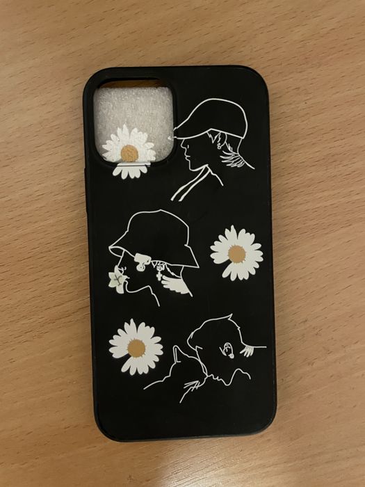 Чохол на айфон 12