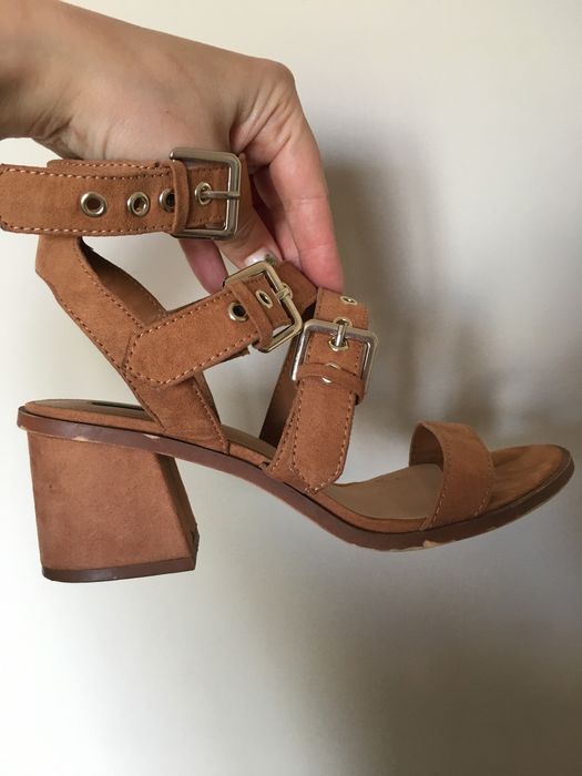 Босоножки денские