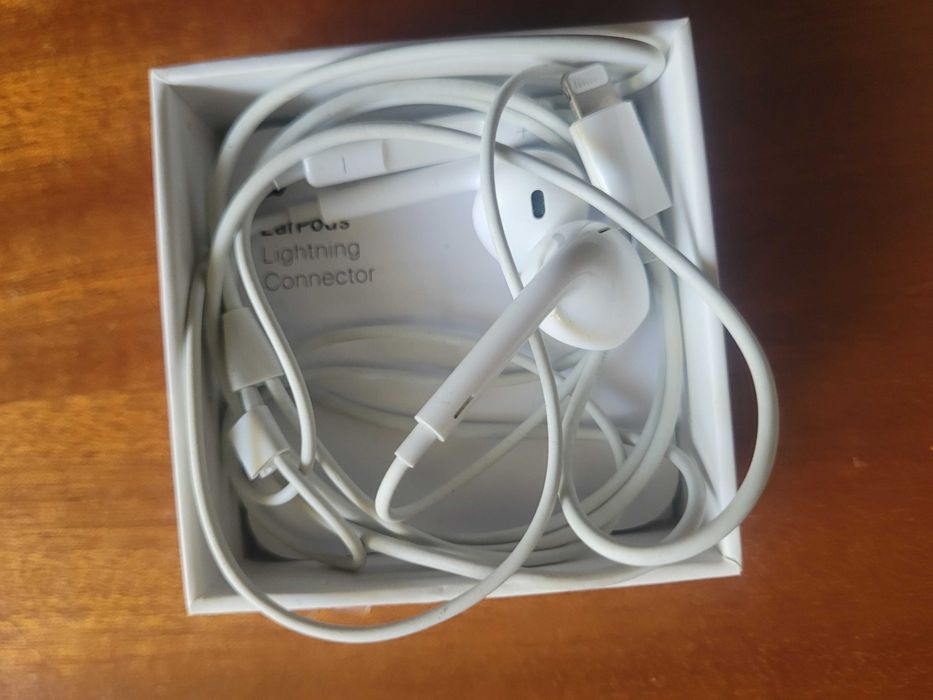 Apple Słuchawki EarPods Lightning Connector