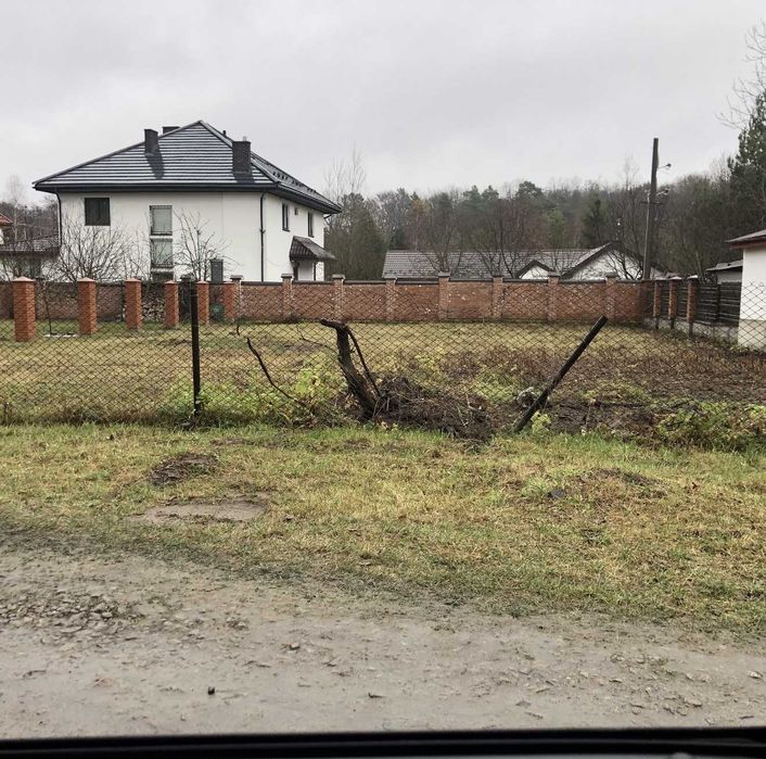 Продаж земельної ділянки у Брюховичах по вул. Соловіна