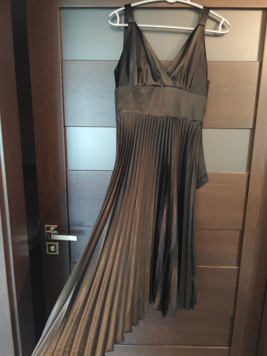 Sukienka koktajlowa, czarna