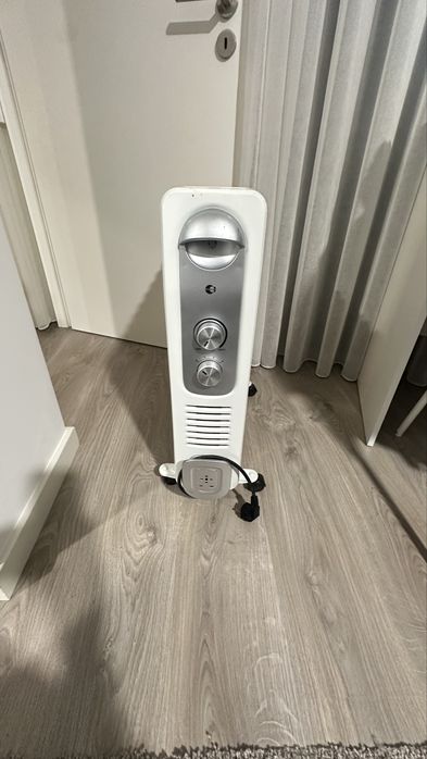 Aquecedor a Óleo Equation 2700W