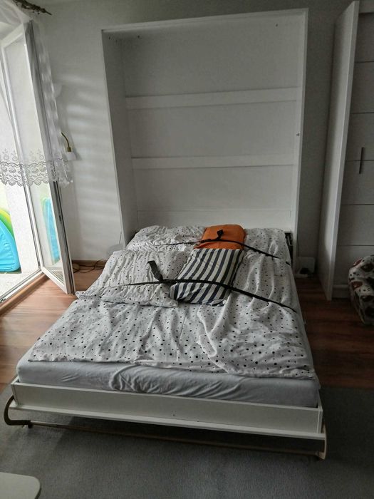 Łóżko chowane w szafę