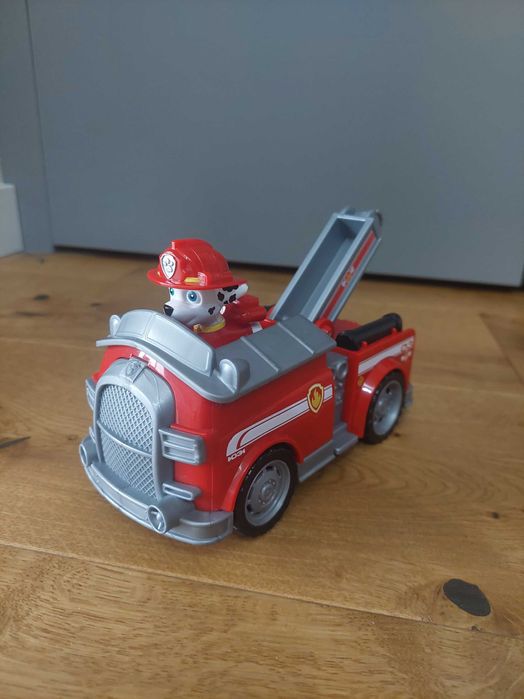 PSI PATROL pojazd wóz strażacki z figurką MARSHALL