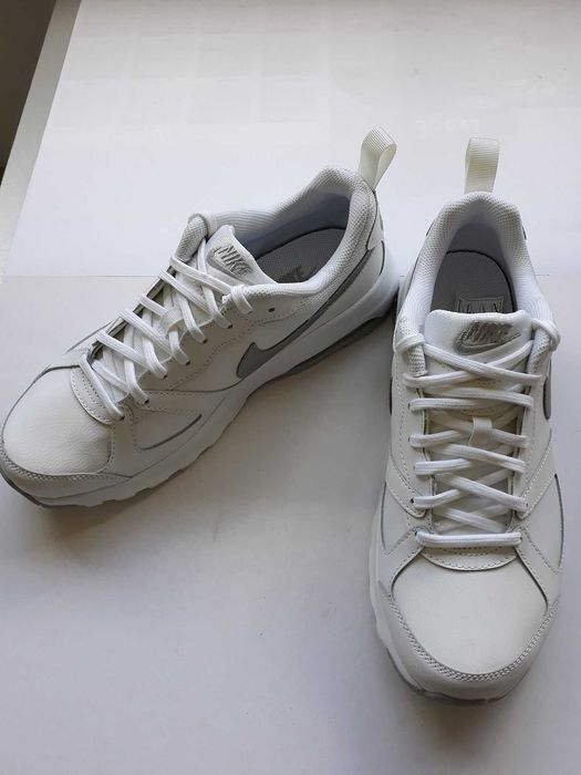 Nike Air Max Muse n.º 42