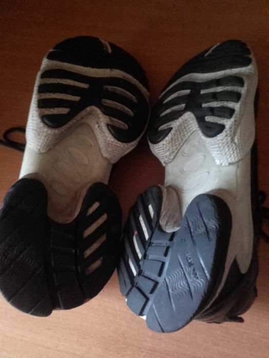 Sprzedam buty  adidasy