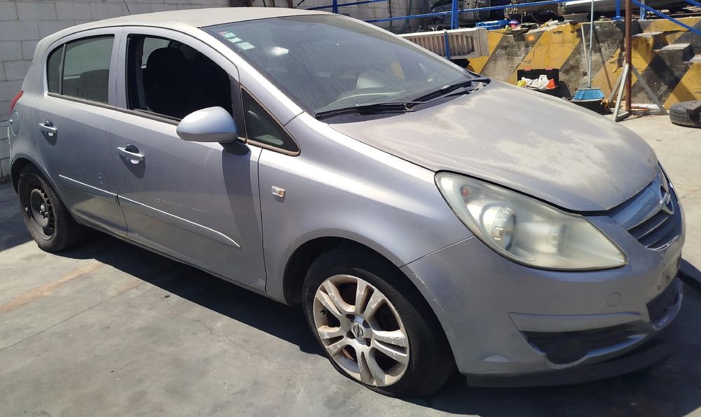 Para peças OPEL Corsa D