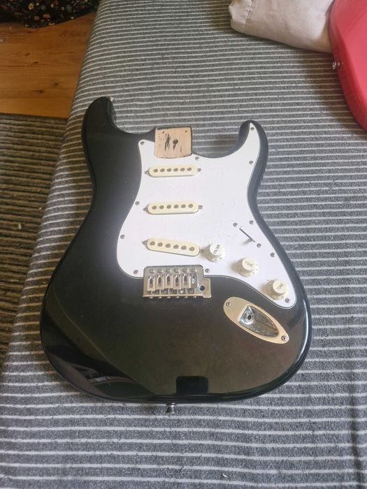 Squier affinity korpus gitarowy