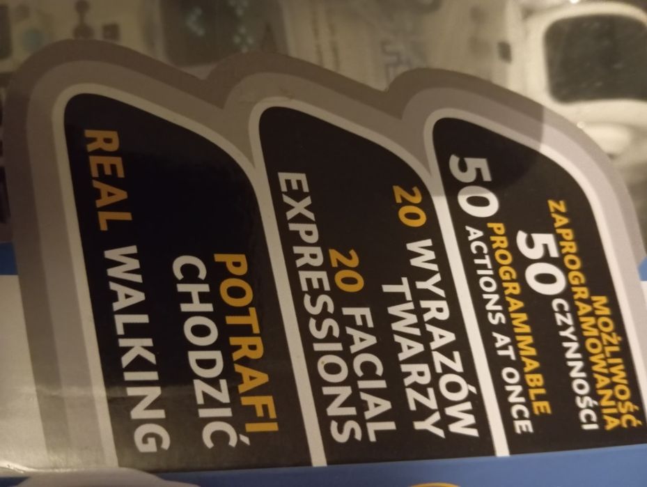 Sprzedam robota taki jak na zdjęciach.