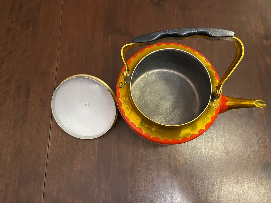 Чайник розписний. Дуже гарний стан.