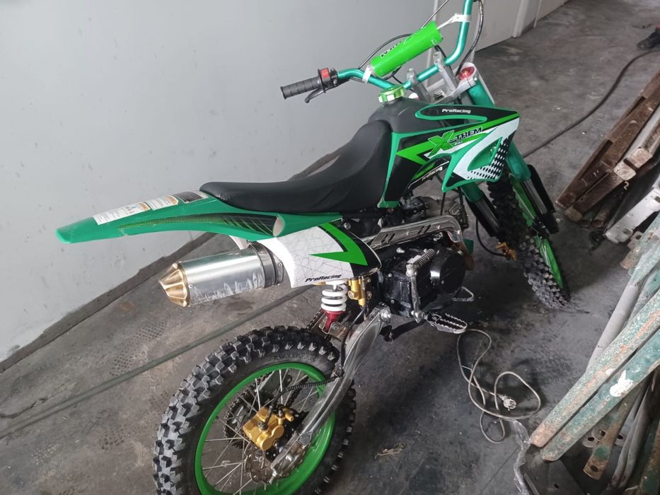 Pit bike 125cc.