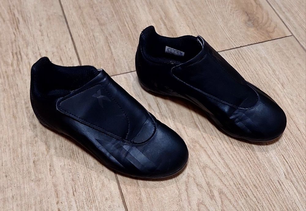 Korki adidas na rzep r. 31