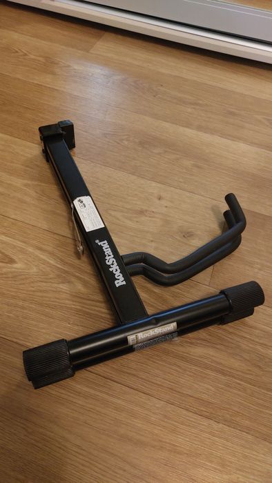 Гітарні стійки Rock Stand та Alinoname