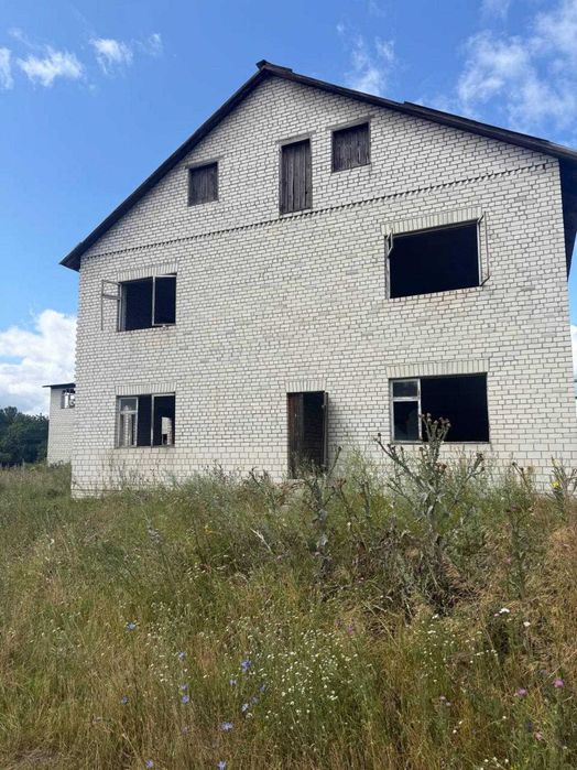 Продаж Цілісний Майновий Комплекс/Фасадна Будівля 1500 кв.м./Ділянка 135 соток приватна власність/Своя ТП 100кВт