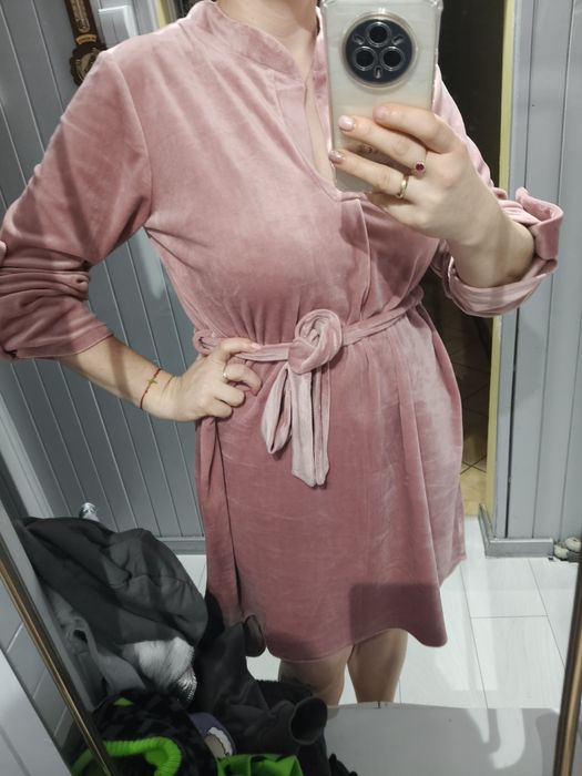 Różowa sukienka welurowa 2 xl 44