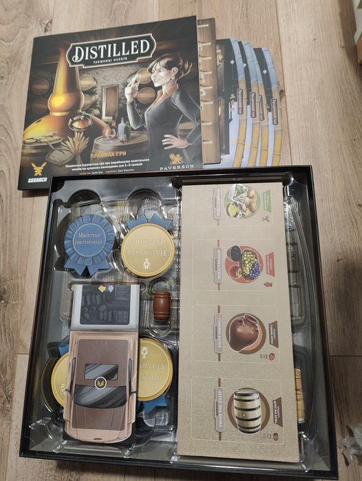 Gra planszowa Distilled (ua)