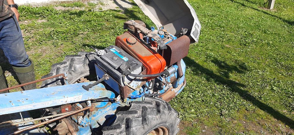 Motocultivador Usado com arranque electrico