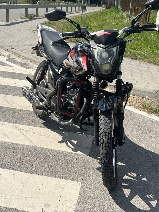Продам musstang mt 200