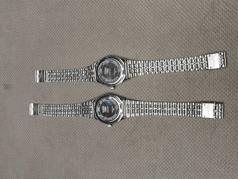 Zegarki casio zielony i granatowy
