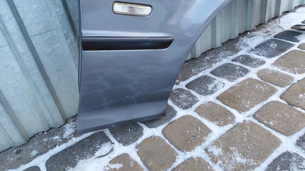 Błotnik Prawy Bmw E46 sedan kombi Przedlift stahlgrau metallic 400/7