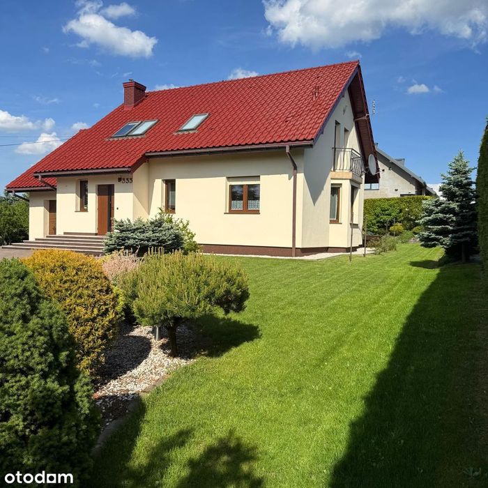 Gotowy do zamieszkania dom z tarasem i pięknym ogrodem – Cieniawa